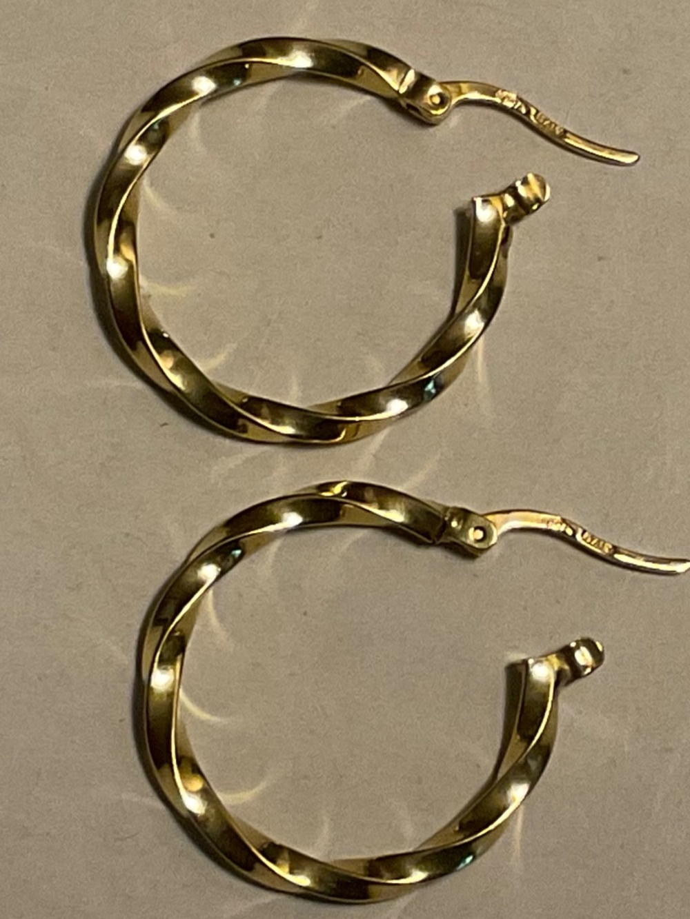 Solid 14K Gold Twisted Hoop Earrings Italy - Picture 6 of 12